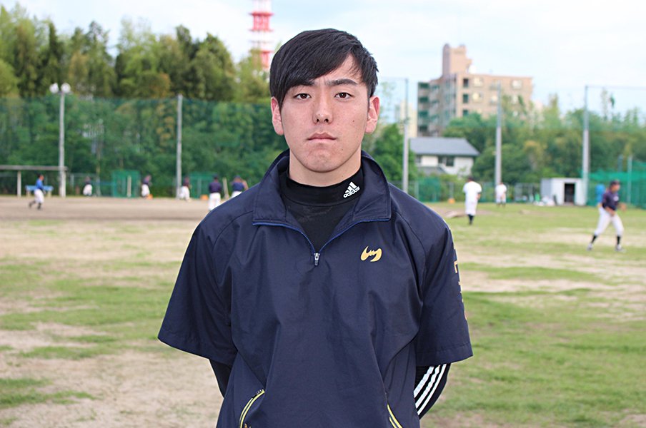 熊本で根を張るドラフト候補投手。2度続く苦難にも「運命は変えられる」。＜Number Web＞ photograph by Yu Takagi