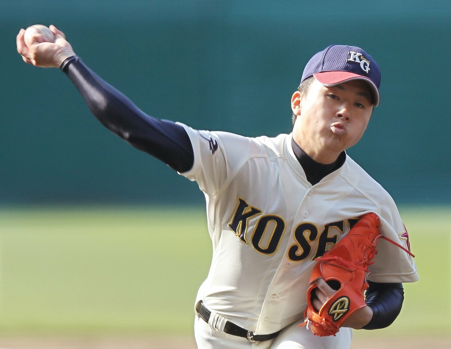 高校時代の城間は夏の甲子園で準優勝。投手と二塁手の二刀流として、大谷以上の成績を挙げていた ©JIJI PRESS