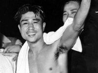 歴史に残る“栄誉ある”敗北――。ドネアに完敗した西岡利晃の偉業。 （3