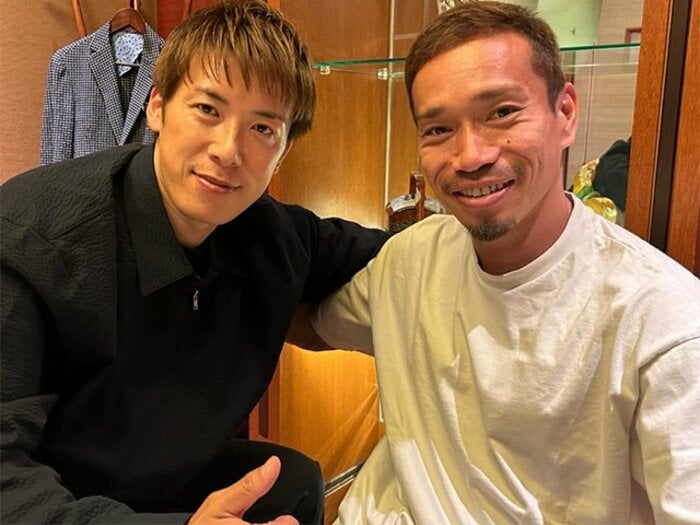 「僕は佑都が選ばれると思っていた」“明大で同期”NHK解説・林陵平と長友佑都の友情が超アツい「佑都ユニでW杯解説を」「陵平、引退してからすごいな」＜Number Web＞ photograph by Ryohei Hayashi