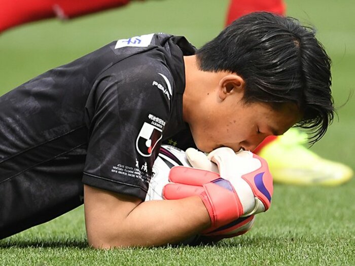 声援なしに慣れたくないが… 湘南・谷晃生や清水・権田修一ら“守護神の声”に注目したい理由【カメラマン視点で見るJリーグ】＜Number Web＞ photograph by Masashi Hara