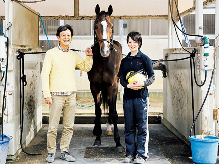 カメラマンが呟いた「うん、完璧」。藤田菜七子騎手の緊張撮影秘話。<Number Web> photograph by Makoto Hada