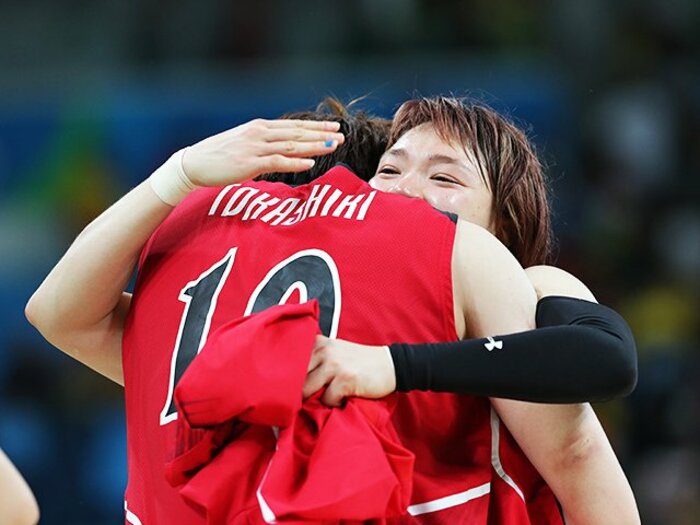 リオでベスト8の渡嘉敷来夢が残した夢。「2人揃えば東京五輪でメダルが取れる」<Number Web> photograph by JMPA