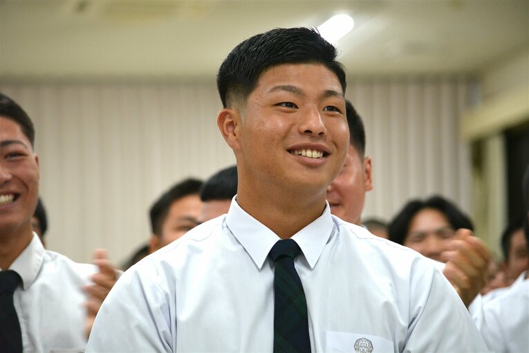 安堵と喜びの入り混じった笑顔を浮かべる　©Takarin Matsunaga