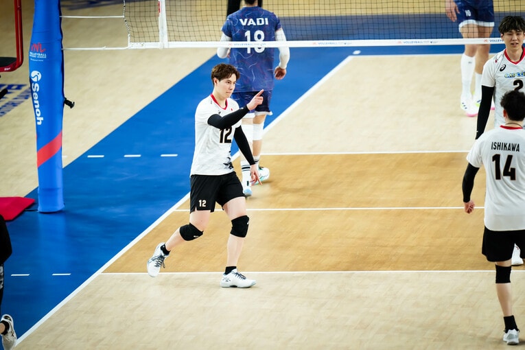 高橋藍（VNLイラン戦）　©︎Volleyball Wrold