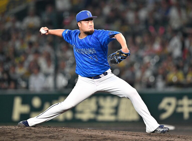 甲子園で力投する伊勢。CSで再び出番は来るか　©JIJI PRESS