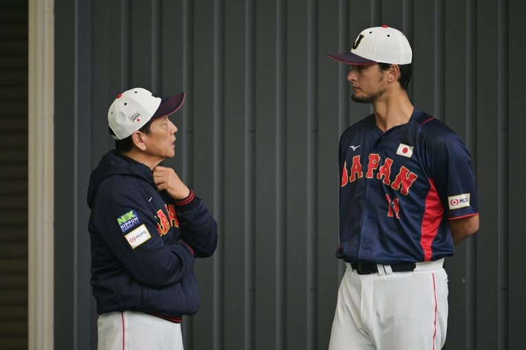 栗山監督とダルビッシュ　©Hideki Sugiyama