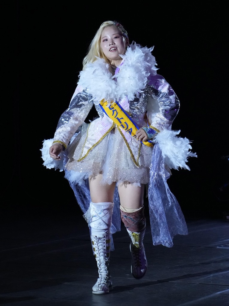 成長著しいビクトリア弓月　©Essei Hara