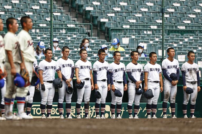 神戸国際大付に敗れた高川学園ナイン