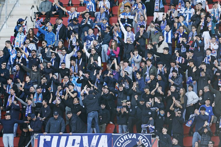 日帰りできる距離感もあったか、多くのエスパニョールファンの姿も　©Daisuke Nakashima