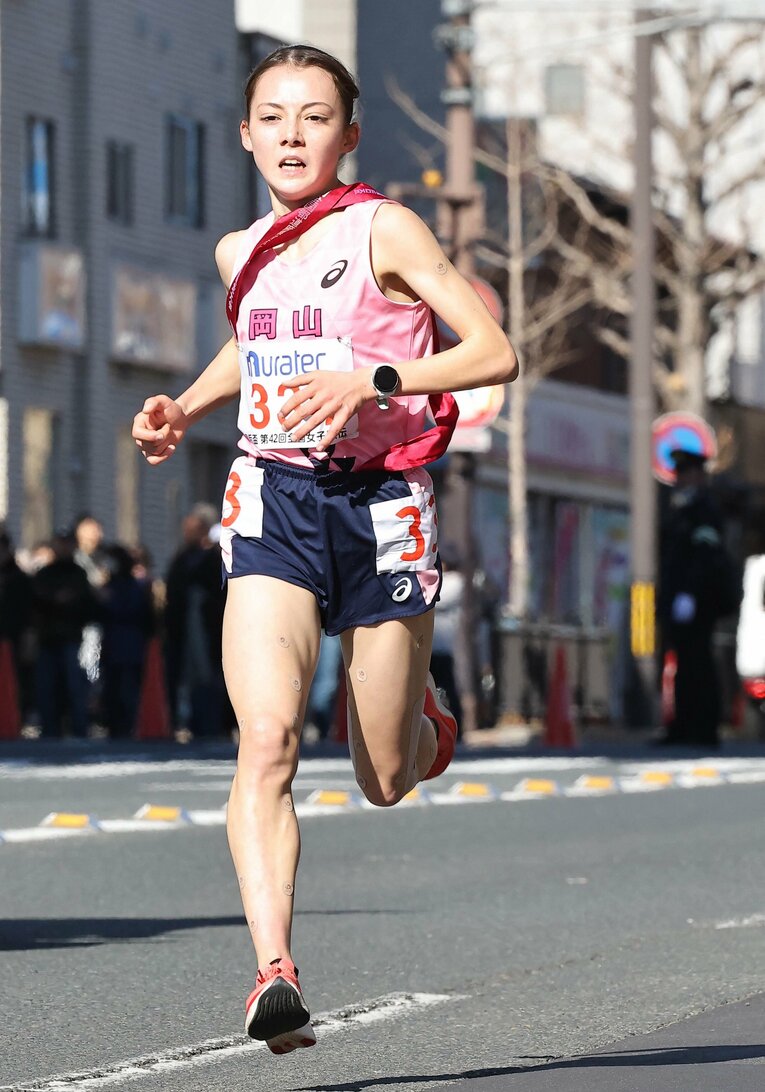 全国女子駅伝、岡山県代表として2区で8人抜き（区間5位）の快走をみせた　©︎NIKKAN SPORTS