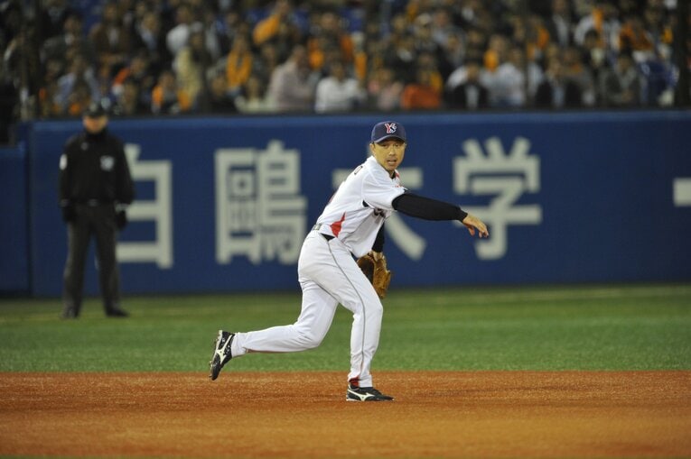 三塁手に転向後もゴールデン・グラブ賞を獲得した宮本慎也 ©Hideki Sugiyama