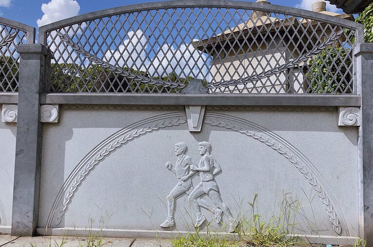 ついに取り壊し、原宿駅の木造駅舎はどうなるのか？ オリンピックに翻弄された若者の聖地の過去と今(10) ／ photograph by NumberWeb編集部