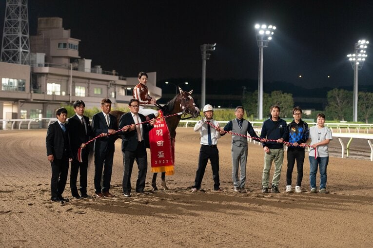 羽田盃の口取り式　写真提供：TCK（東京シティ競馬）