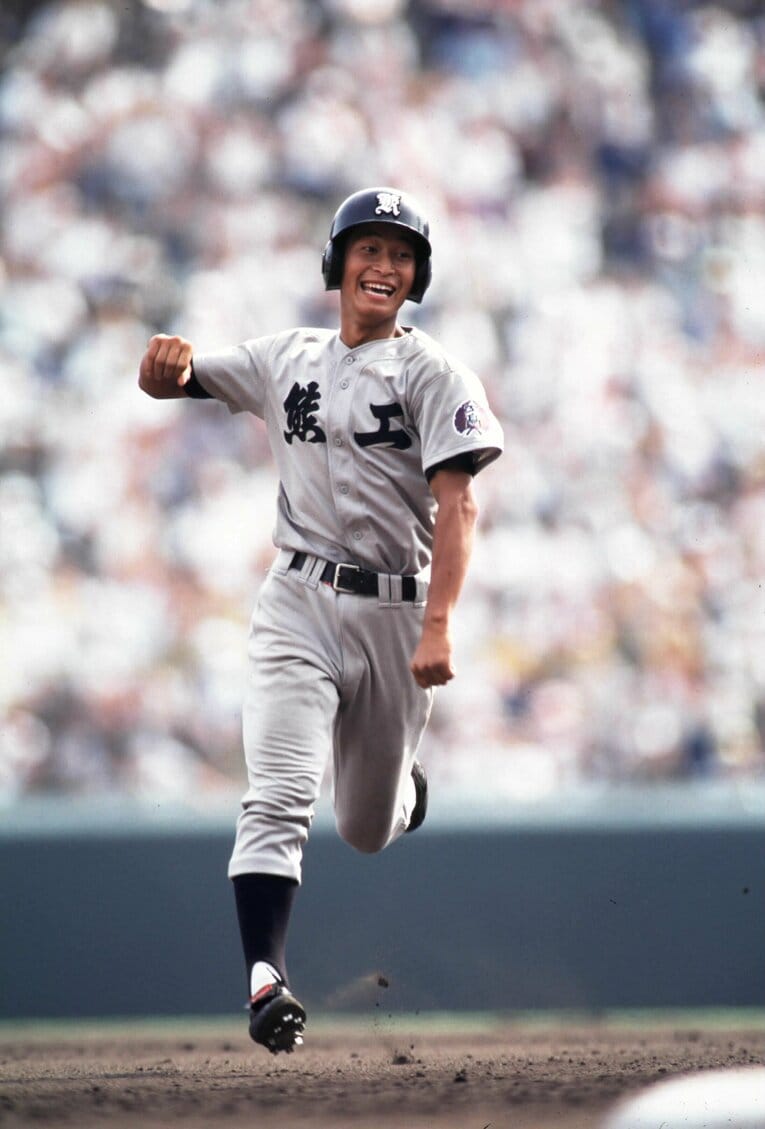 ホームランを放った熊本工1年・澤村幸明　©Takao Yamada