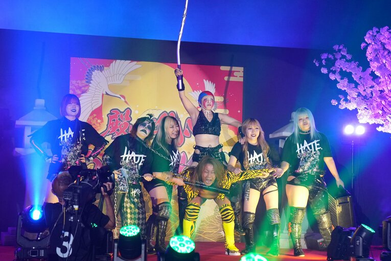 「お前、あの騒動があったのによく来たな」“今のプロレス批判”で炎上した前田日明に、ウナギ・サヤカがモノ申した真意「ぶん殴られようが…」(29)