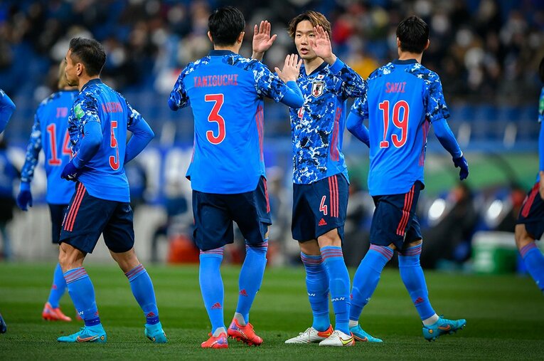 中国戦での板倉　©Takuya Sugiyama/JMPA