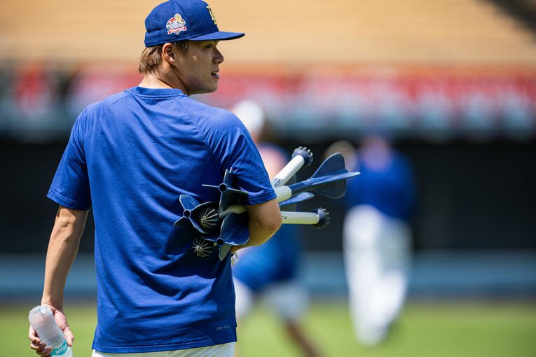 【常勝ドジャースと大谷らの”ステキな日常”／全100枚超】やり投げ練習中の由伸…写真はまだまだ続きます　©Nanae Suzuki