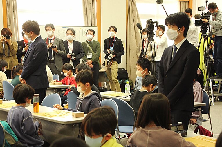 王将戦第1局前日の様子　©NumberWeb