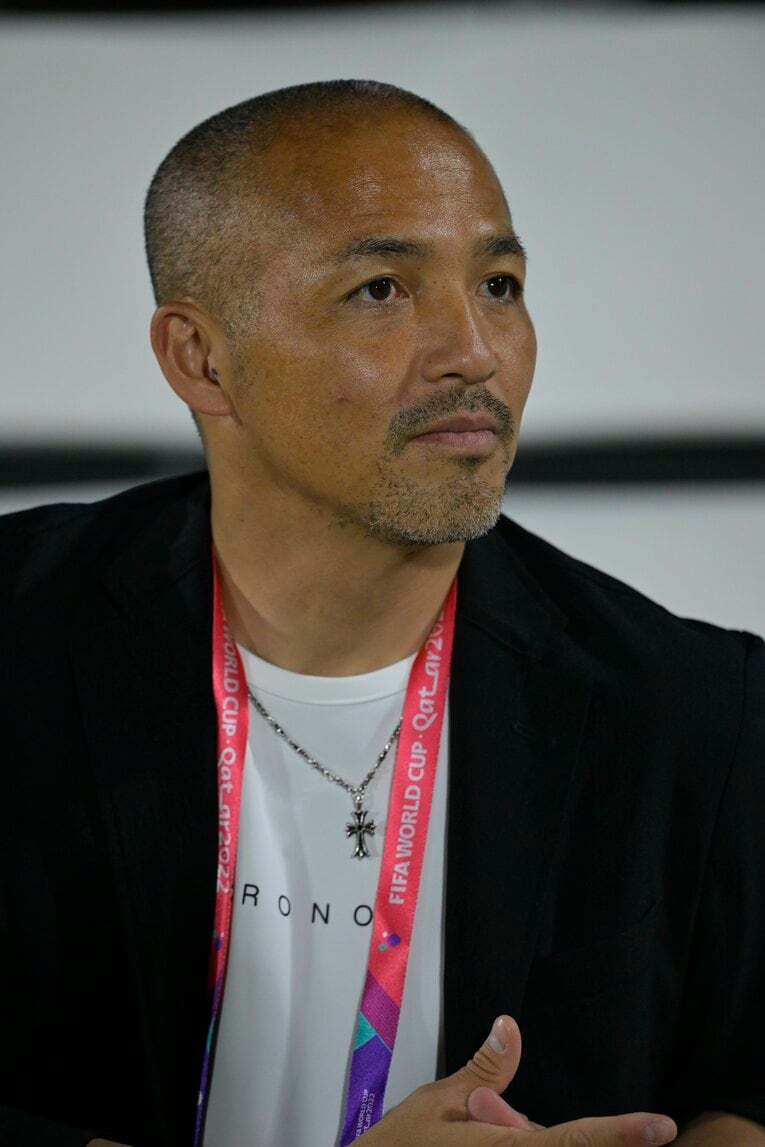 スペイン戦前日の練習に現れた小野伸二　©Koki Nagahama／JMPA