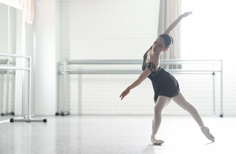 ロシアの名門・ボリショイバレエ学校から帰国した梶川陽菜さん（18歳）©︎Akito Iwamoto