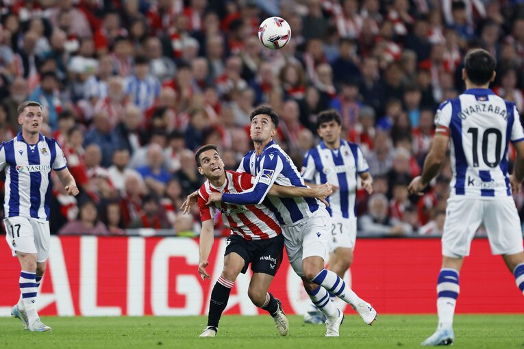 「クボ交代、早すぎでは？」久保建英EL1ゴール1アシストの一方でダービー敗戦後、記者の質問に監督が“意外な答え”…過密日程ソシエダの悩み(3)