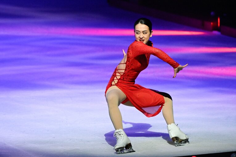 「母への永遠の愛を滑りたいな」浅田真央が明かすアイスショー『Everlasting33』に込めた“愛”「誰も見たことのない景色を届けたい」(70)