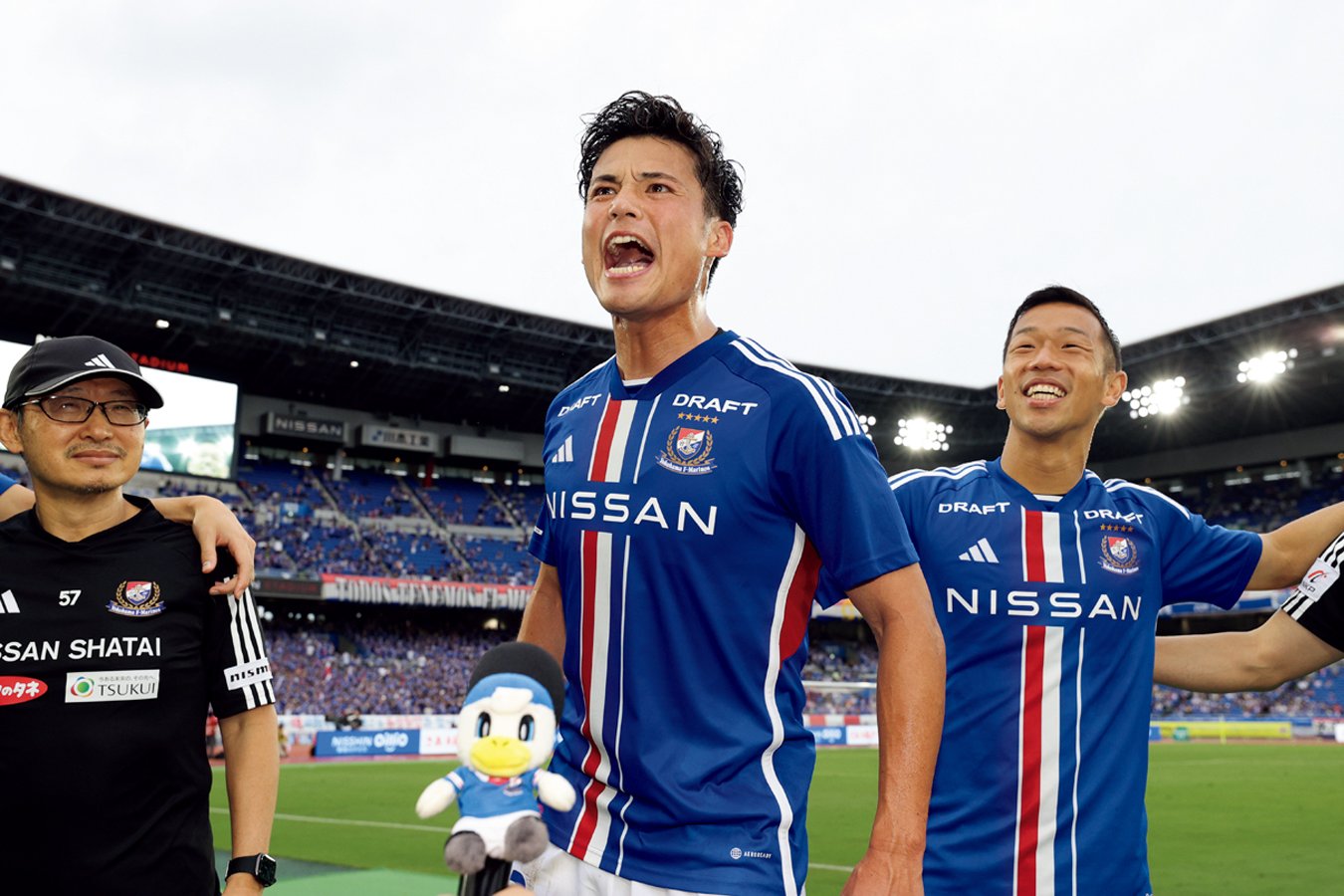 横浜Fマリノス ベイスターズコラボ スペシャルユニフォーム 宮市亮 横浜Fマリノス ベイスターズコラボ スペシャルユニフォーム 宮市