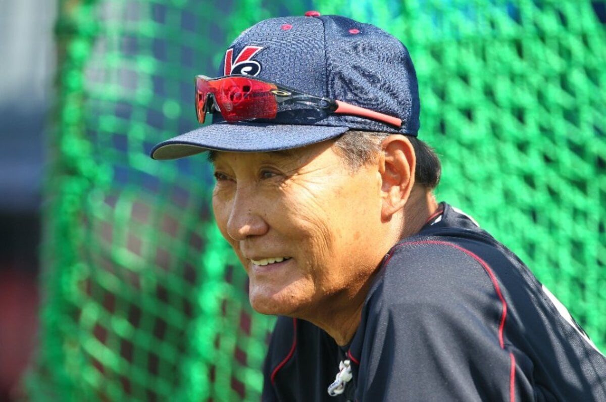 長嶋茂雄 追悼 長嶋茂雄 | サンケイスポーツ |本 | 通販 | Amazon