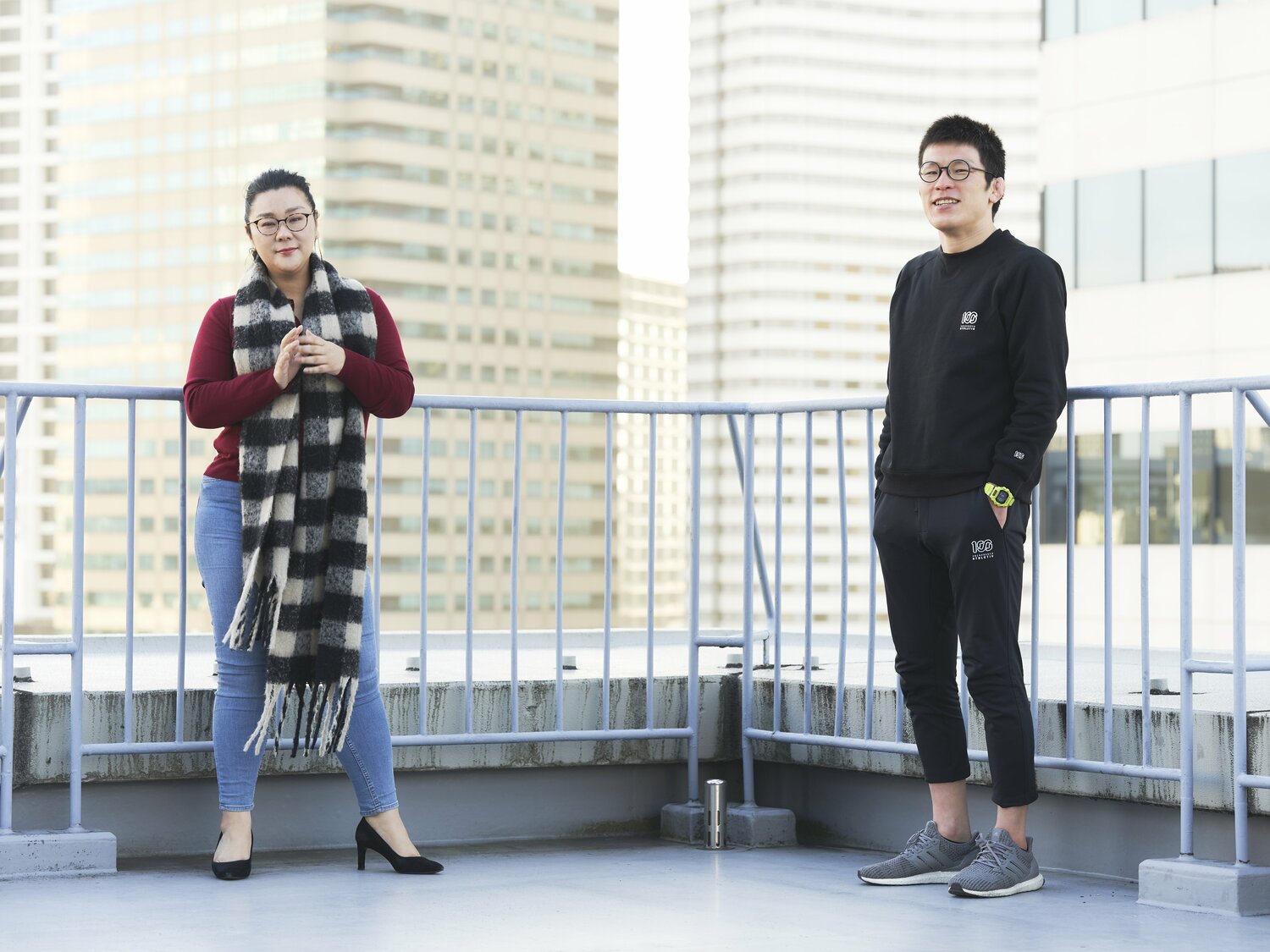 お互いをソウルメイトと認め合うジェーン・スーと青木真也（画像をクリックすると、そのほかの「撮りおろしフォト」もご覧になれます）