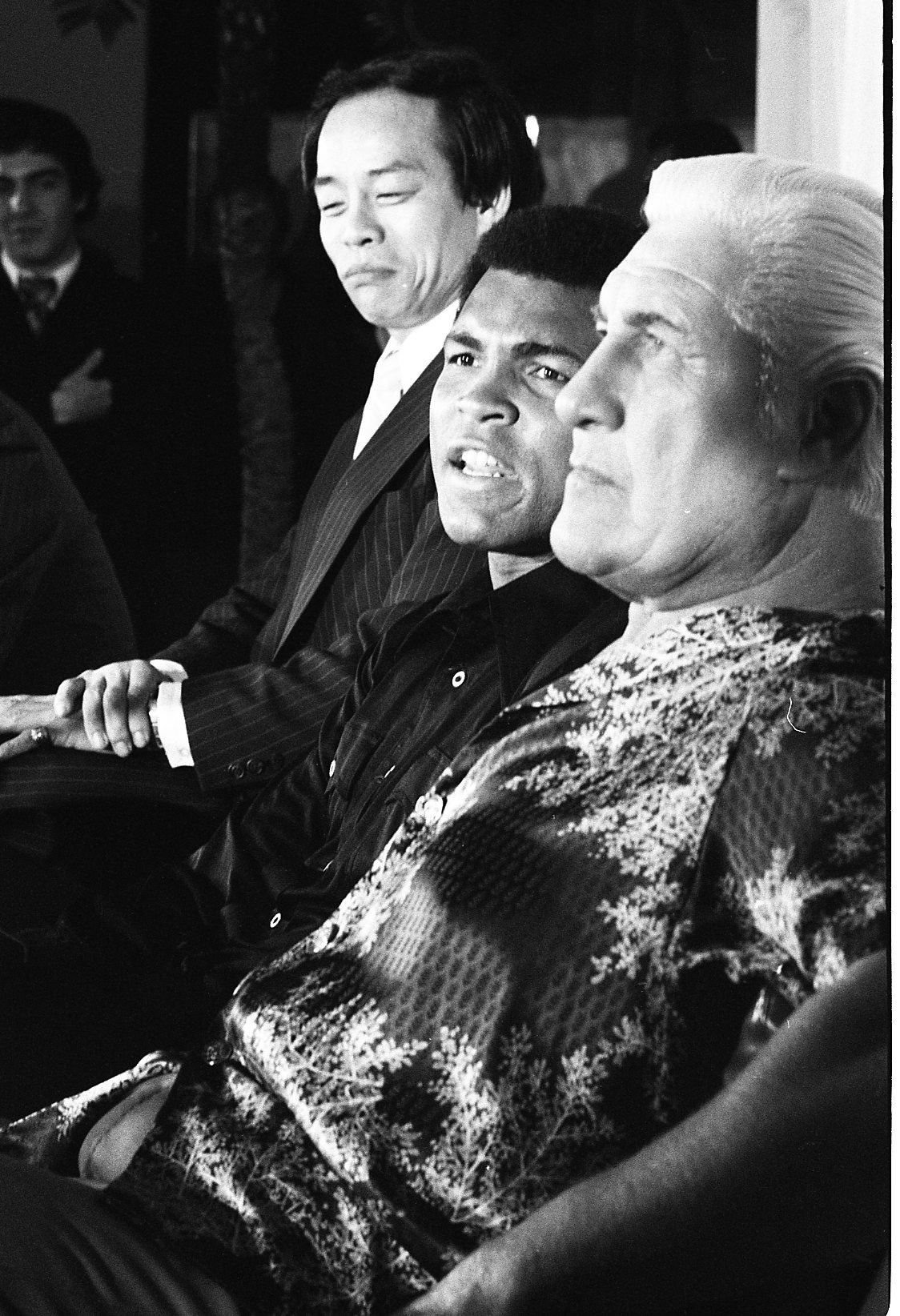 アリと猪木戦のマネージャーを務めたブラッシー氏（手前）©Moritsuna Kimura