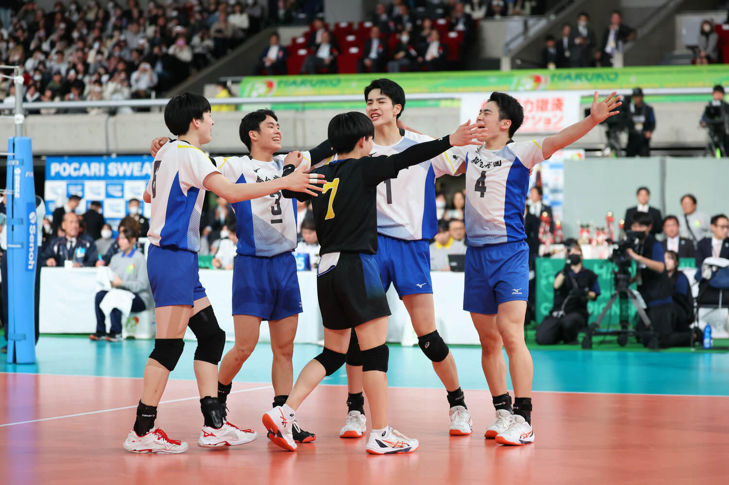 総合力の高い選手を揃え、春高バレー3連覇を達成した駿台学園。梅川監督は世代を牽引するチームを作ってきた　©︎Yohei Osada/AFLO SPORT