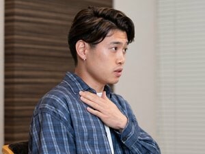 「少し泣きそうに」日本代表MFがW杯直前骨折の悪夢…“タクシーで400キロ”名医が駆けつけて即手術「監督も翌朝8時に」練習合流前に感謝したウラ話