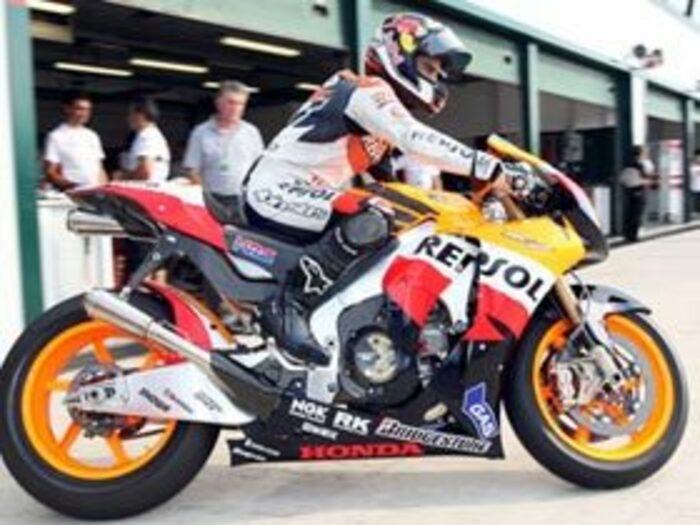 それでいいのか？タイヤワンメイク化論争。＜Number Web＞ photograph by Satoshi Endo