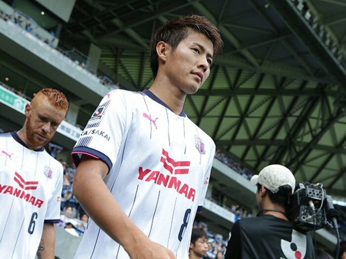 柿谷曜一朗、波瀾万丈のセレッソ愛。「このユニホームに初めての星を」<Number Web> photograph by J.LEAGUE PHOTOS