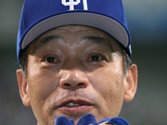 落合博満監督の“賛否と神采配”伝説 「そうだ相手は落合さんなんだ」「素材に恵まれた選手に出会えて幸せだよ」＜Number Web＞ photograph by Hideki Sugiyama