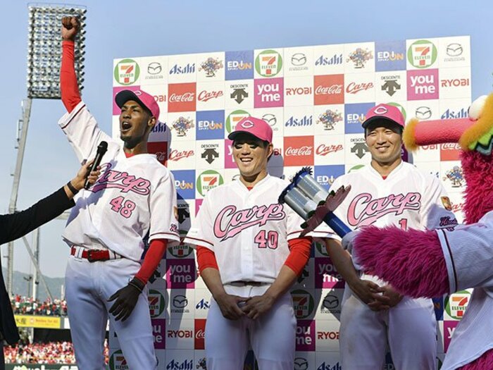 カープの20歳アドゥワ誠が頼もしい。先発でも際立つクイックとクセ球。＜Number Web＞ photograph by Kyodo News