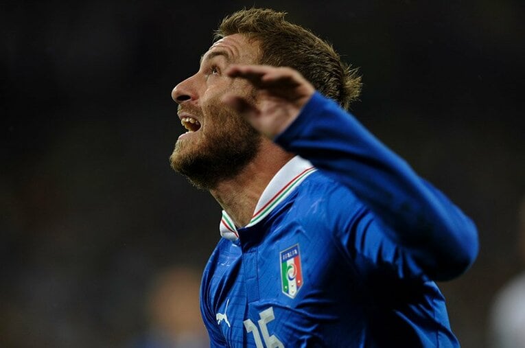 EURO2012、当時29歳のデロッシ。ローマとアズーリで闘ったいぶし銀が、指揮官としてセリエAの戦場に戻ってきた　©Takuya Sugiyama