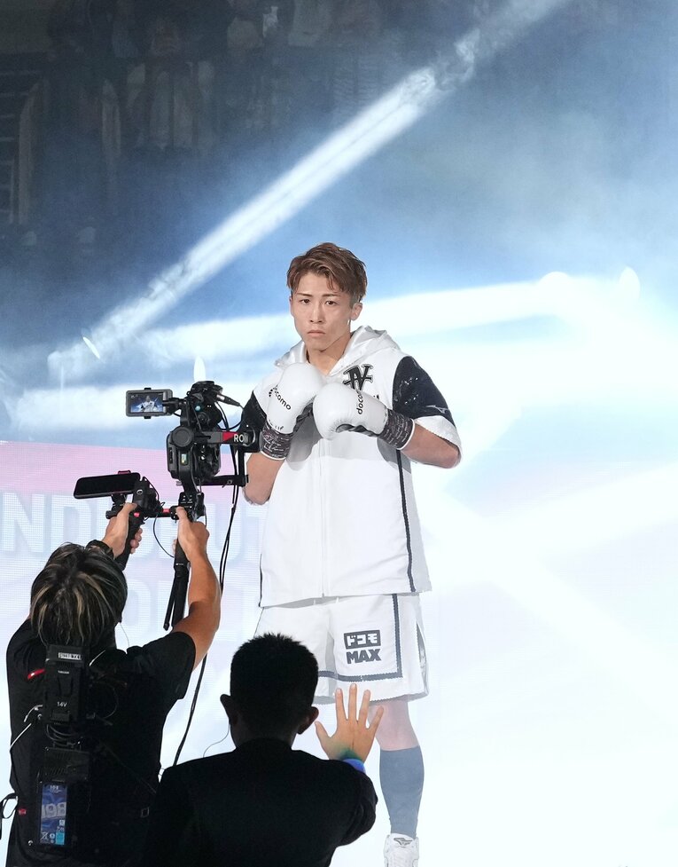 井上尚弥の入場。9月14日、IGアリーナ　©Naoki Fukuda