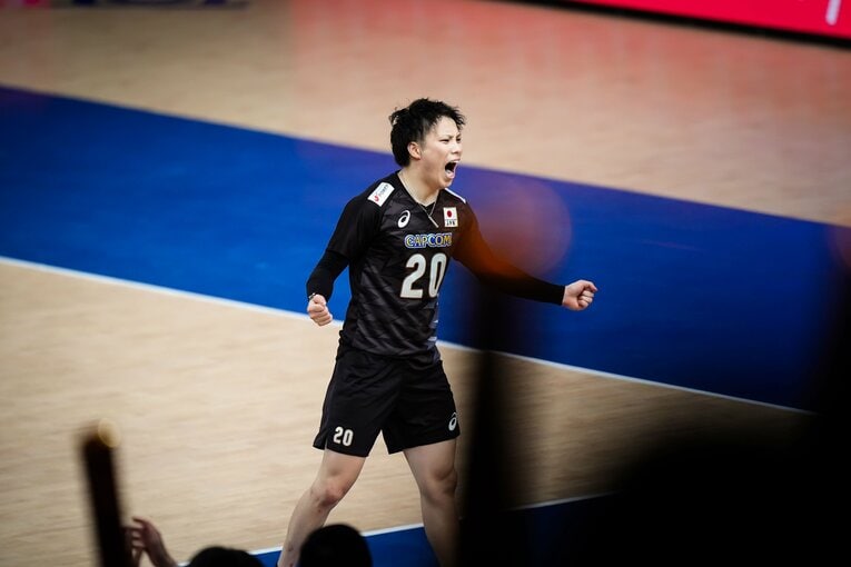 山本智大（VNLドイツ戦）　©︎Volleyball World