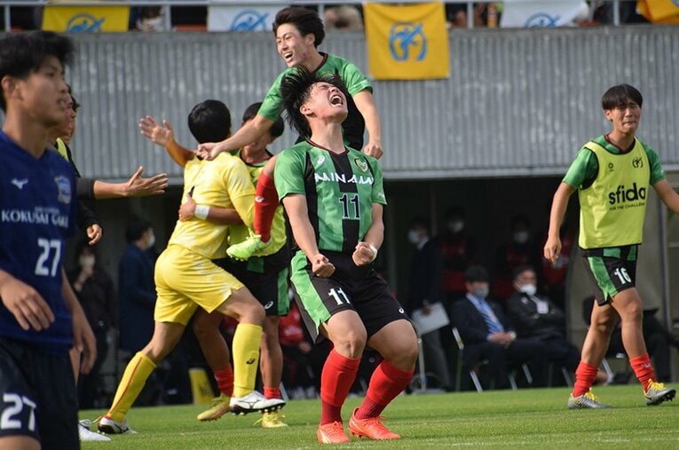 全国高校サッカー選手権に出場する広島皆実高校。いわゆる「ボトムアップ方式」が根付いている ／ photograph by koko-soccer.com