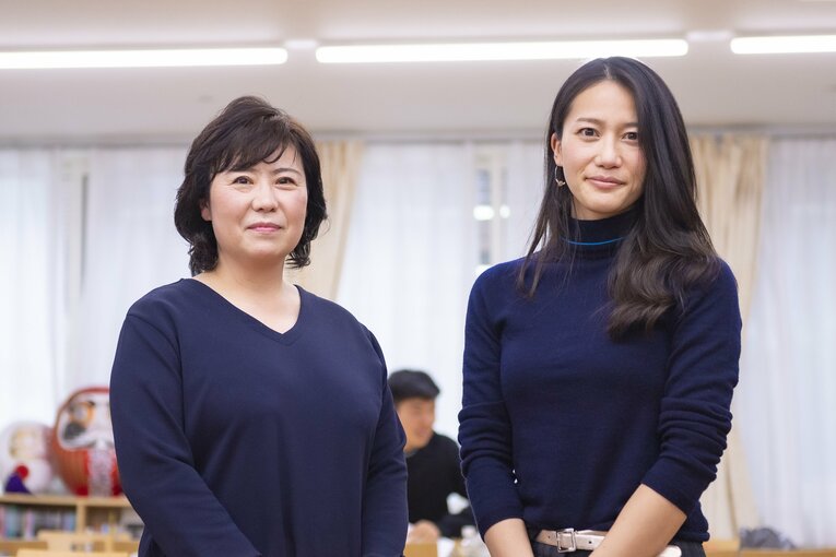 大八木京子さん（左）と大迫あゆみさん。2人は栄養と同じように食事の楽しさも大切にしている