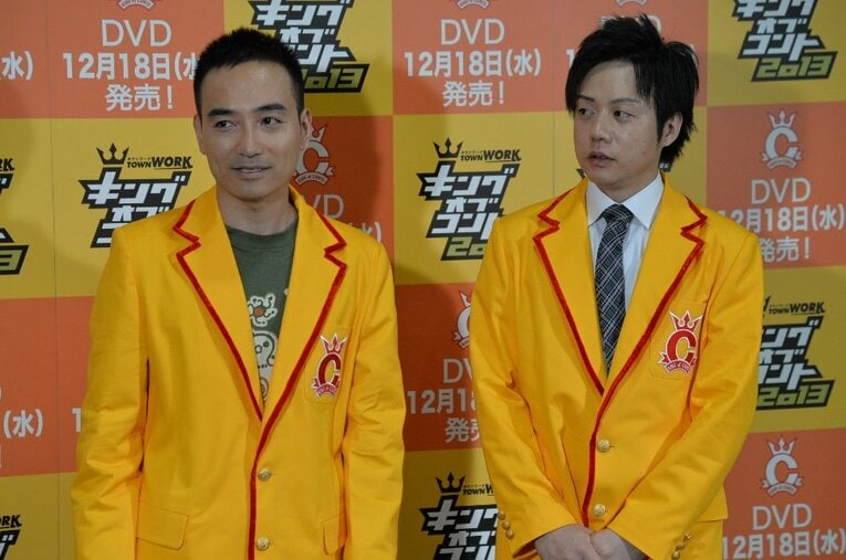 写真は2013年のキングオブコント。6代目の王者になったかもめんたる。昨年はM-1に出場し、準々決勝まで進出した ／ photograph by Sankei Shimbun