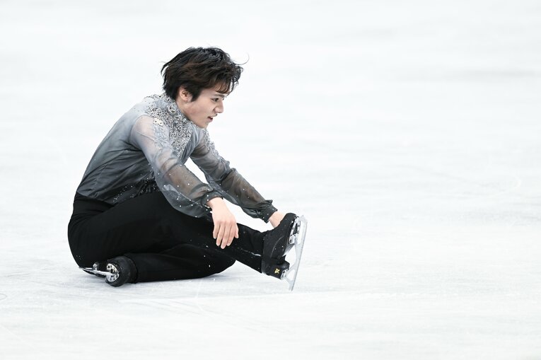 ぬいぐるみのように“ちょこん”　©Asami Enomoto