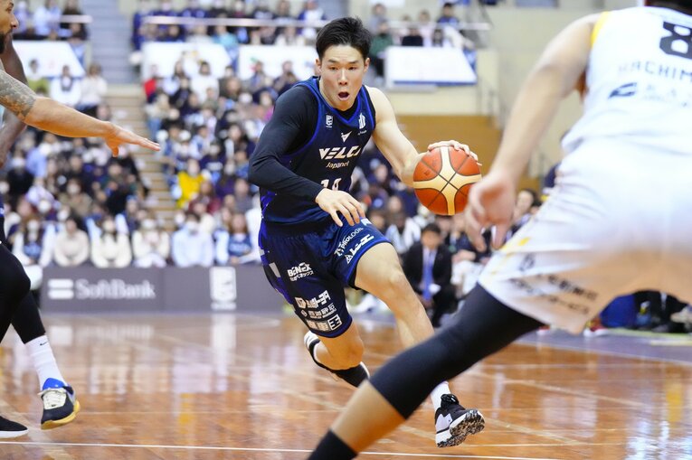 今季から長崎ヴェルカでプレーする馬場　©︎B.LEAGUE