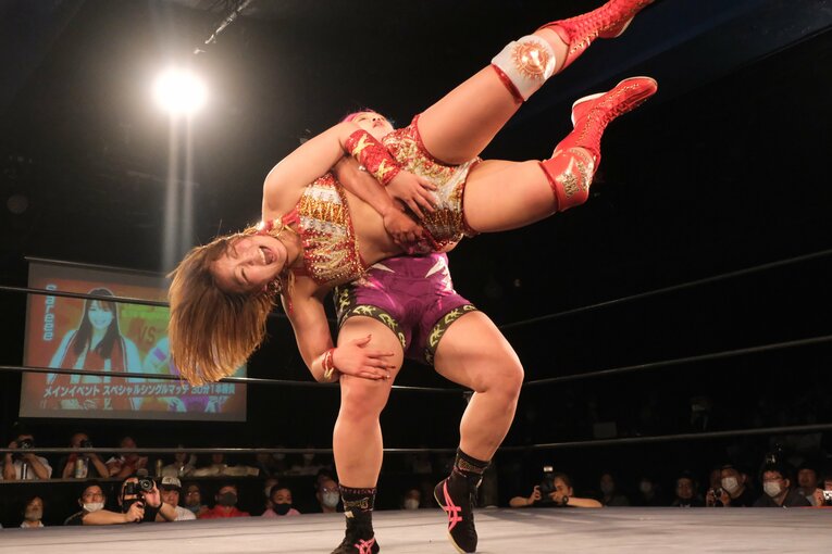 「泣いてんじゃねえ！ってビンタしたけど…」WWEから帰還したSareeeが日本で目指す“プロレス”とは？「ライバルはいればいるほど面白い」(58)