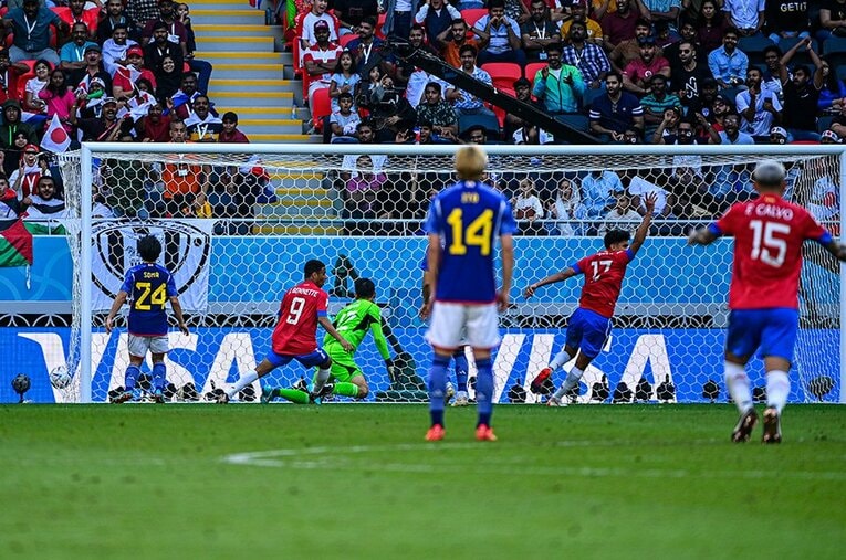 コスタリカ戦、失点の瞬間　©Takuya Sugiyama/JMPA