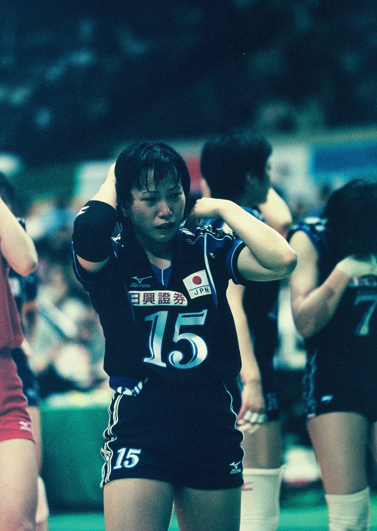 シドニー五輪世界予選でクロアチアに敗れ、号泣する竹下（2000年6月24日）©Ryuichi Kawakubo/AFLO SPORT