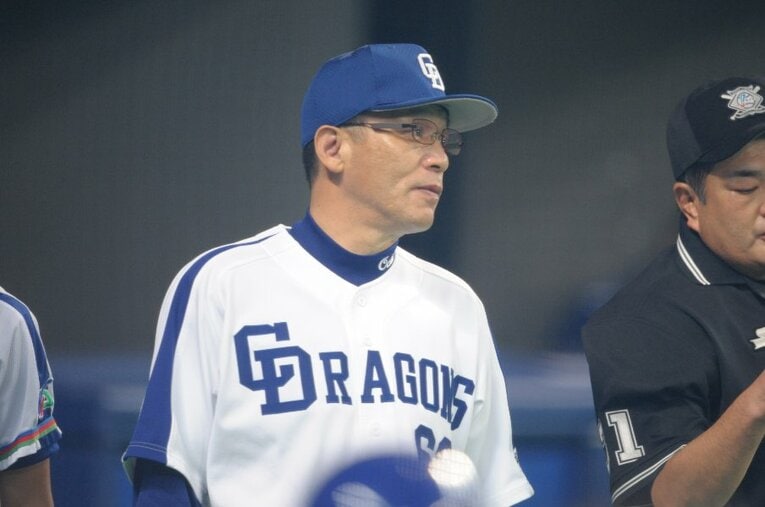 04年から11年まで中日の監督を務めた落合博満。すべての年でAクラス入り、セ・リーグ優勝4回、日本シリーズ優勝1回を果たした ／ photograph by BUNGEISHUNJU
