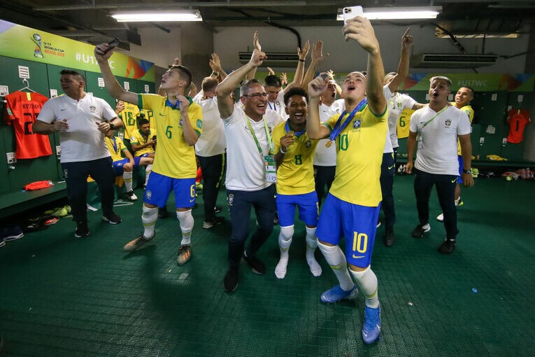 2019年U-17W杯を制した際のセレソン　©Getty Images
